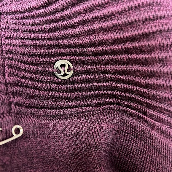 Lululemon sit in lotus wrap II - Picture 6 of 6